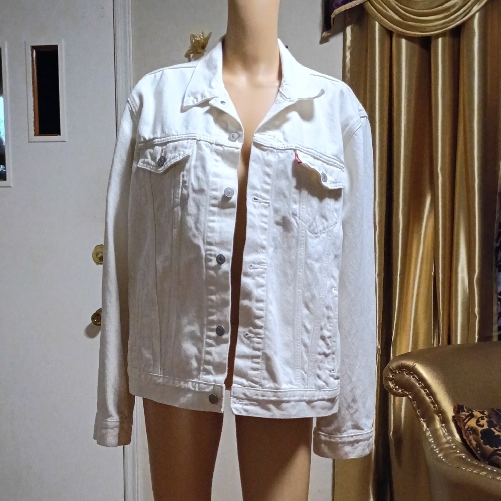 Levi's Classic White Jean Jacket